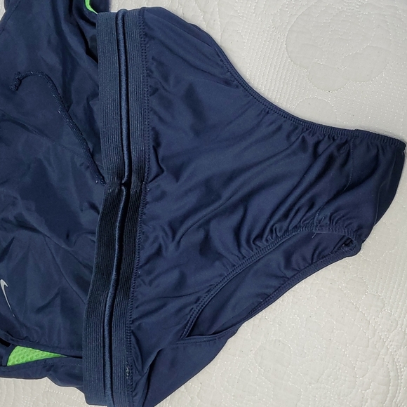 Nike Running Shorts - Picture 4 of 5